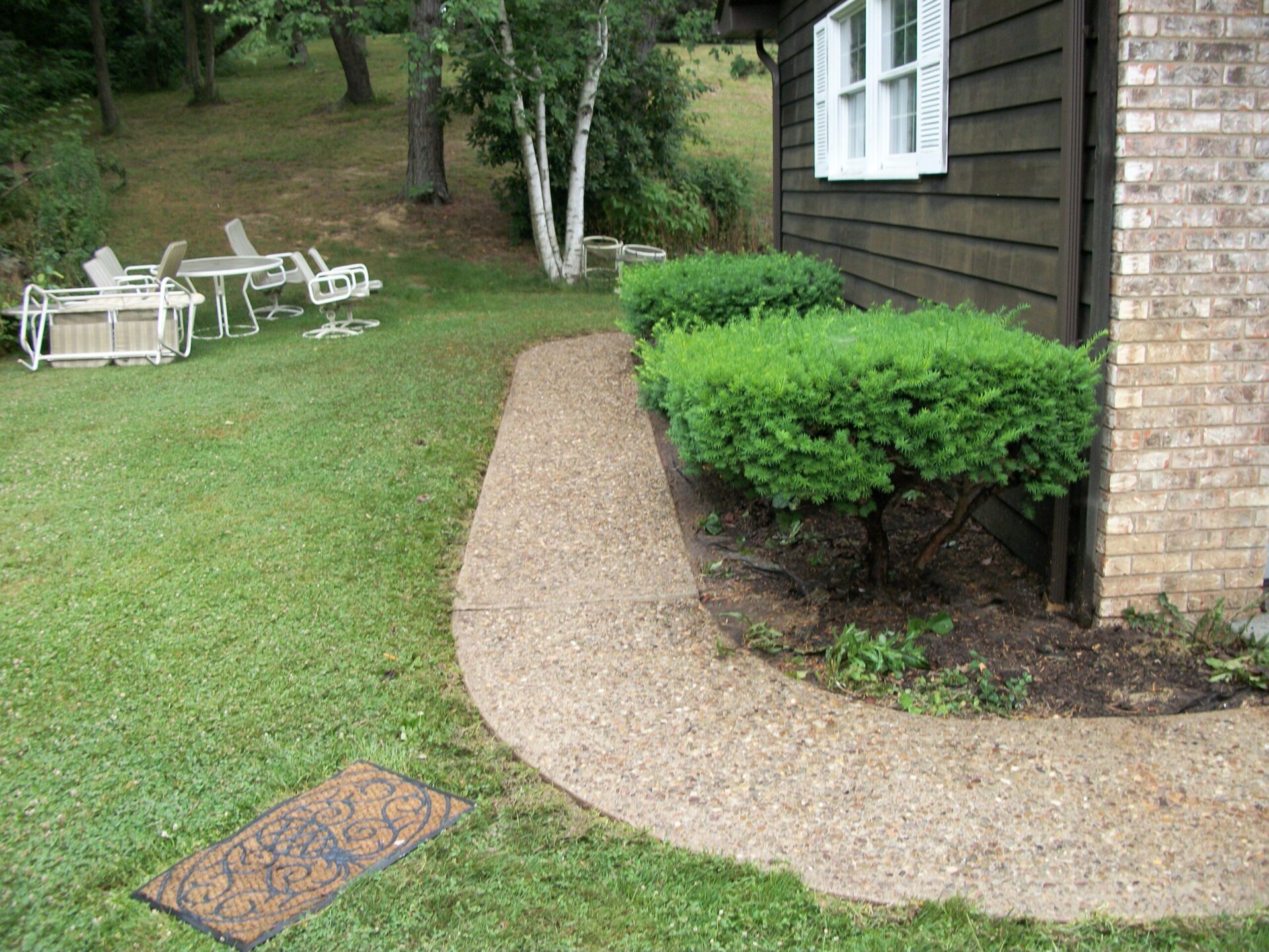 sidewalk pressure washing